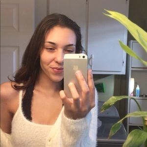 Meet your Posher, Felisha